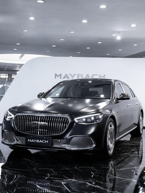 广州白云区富傲润企业管理咨询岚图汽车的售后服务让用户无忧出行，迈巴赫未来的豪华车趋势