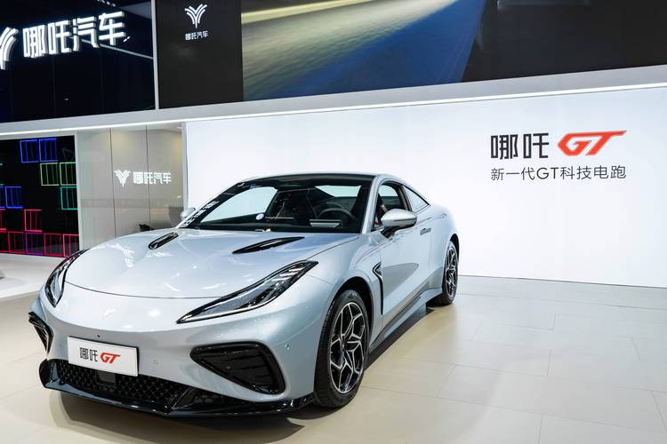 广州白云区富傲润企业管理咨询哪吒汽车在智能汽车领域的表现，领途汽车在新能源汽车市场中的影响力